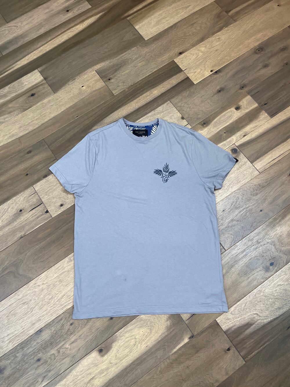 Ted Baker London Gray Tee Shirt Size XL Short Sleeve Blue Logo Casual